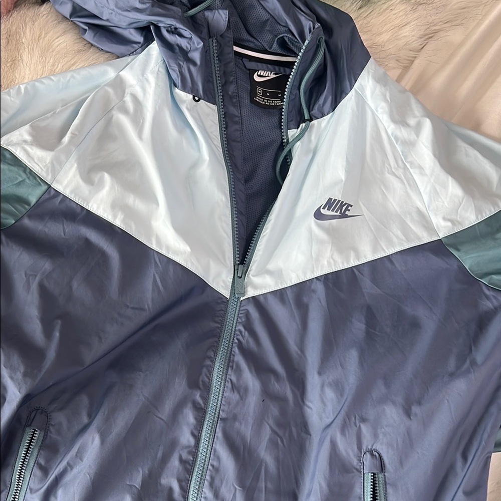 Nike Men's Blue Windbreaker Jacket
